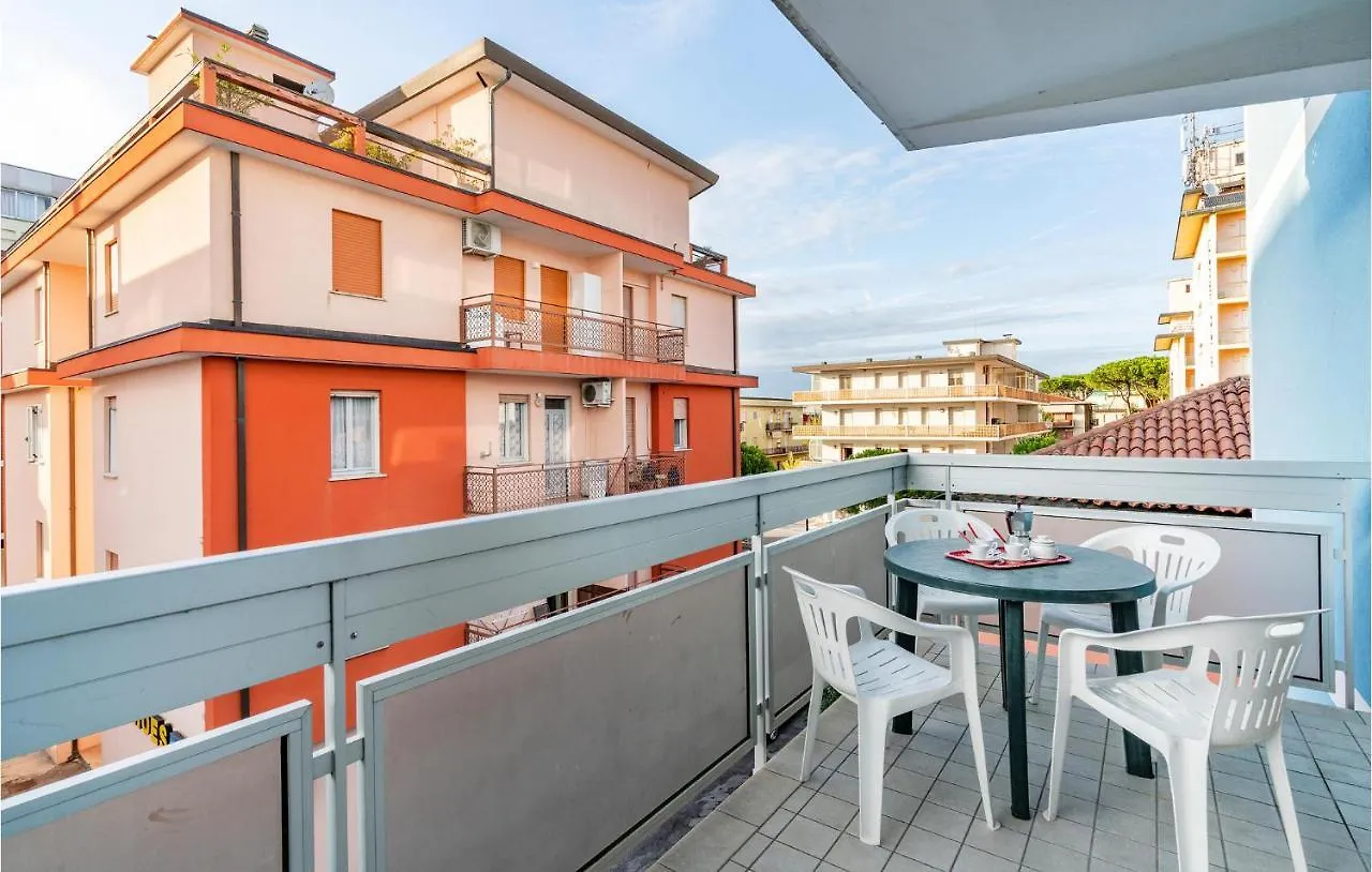 2 Bedroom Awesome Apartment In Rosolina Mare