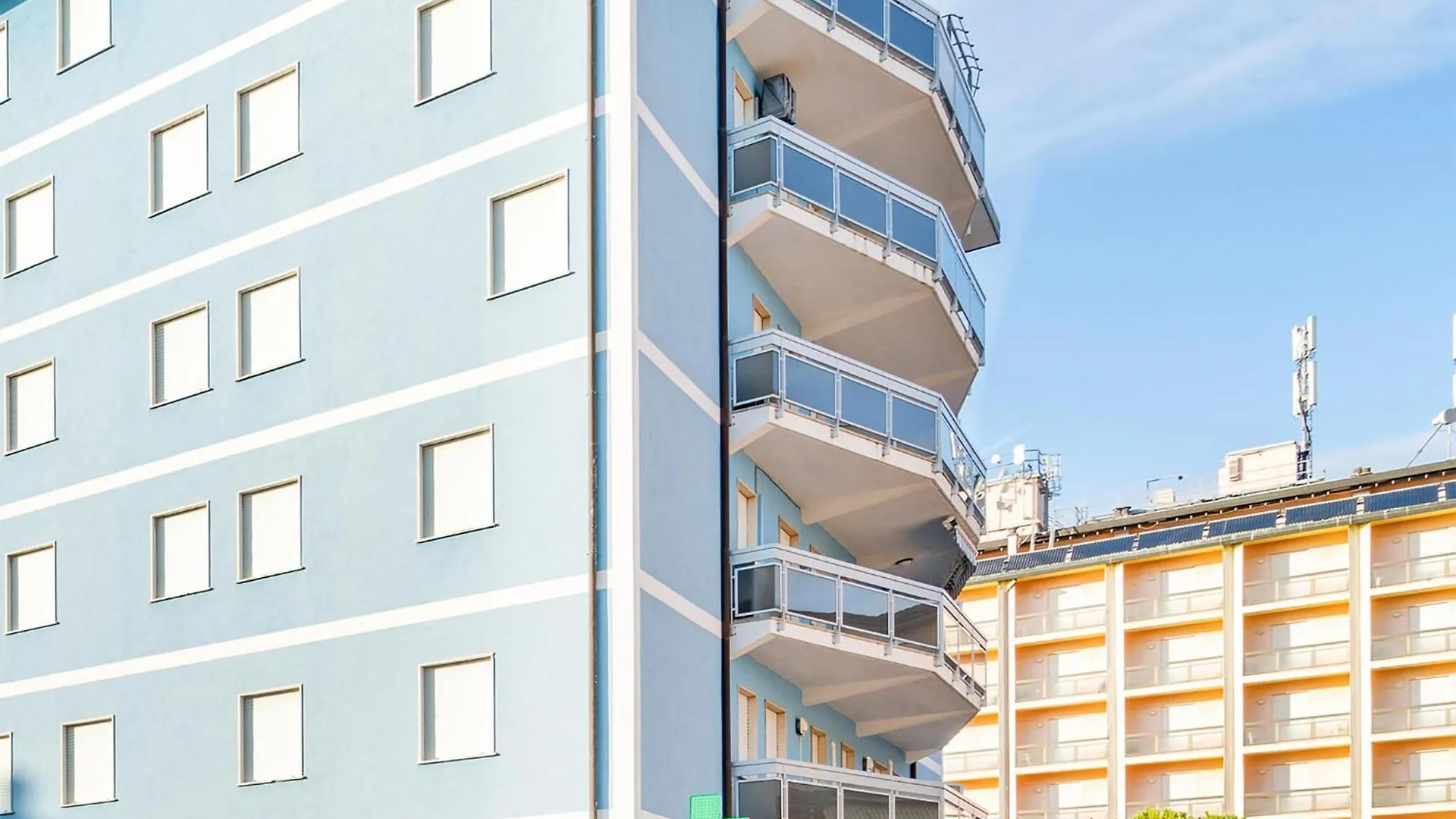 2 Bedroom Awesome Apartment In Rosolina Mare